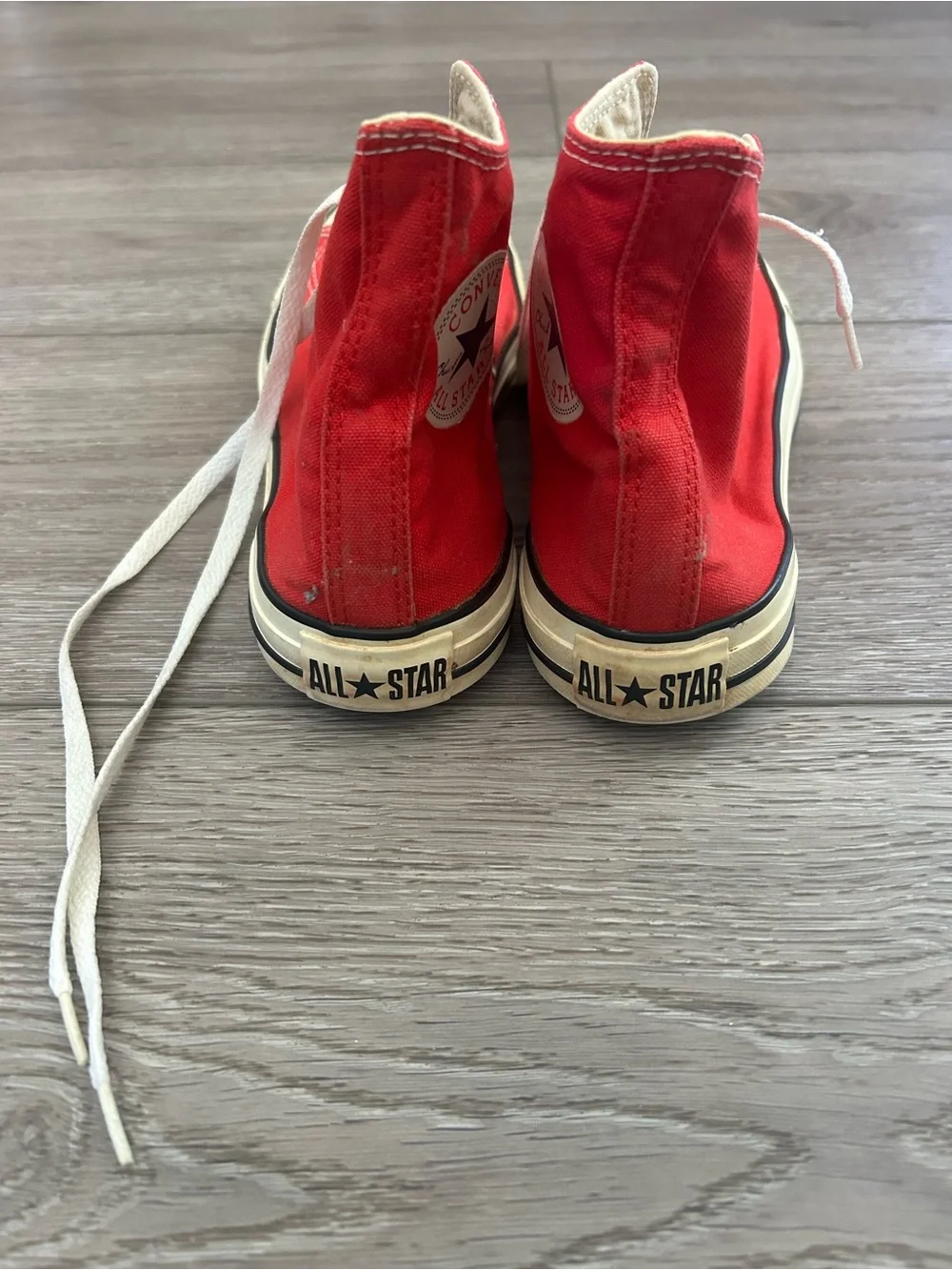 Converse Chuck Taylor All Star Hi Top Red Sneakers - Unisex Men's 9 / Women's 11 - Picture 2 of 4